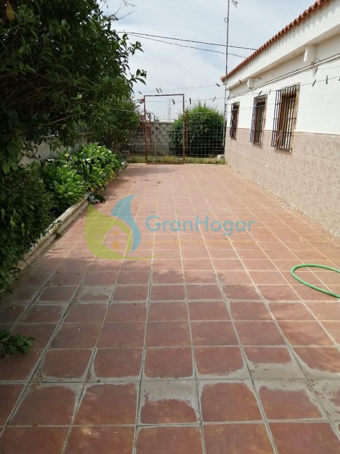 For sale of rural property in Sevilla