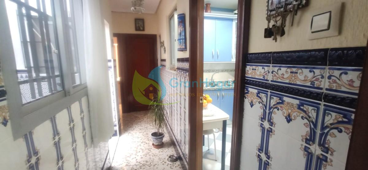 For sale of house in Sevilla