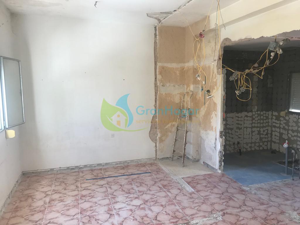 For sale of house in Sevilla