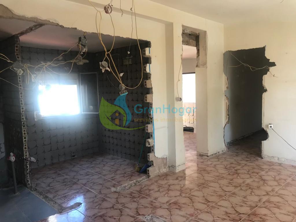 For sale of house in Sevilla