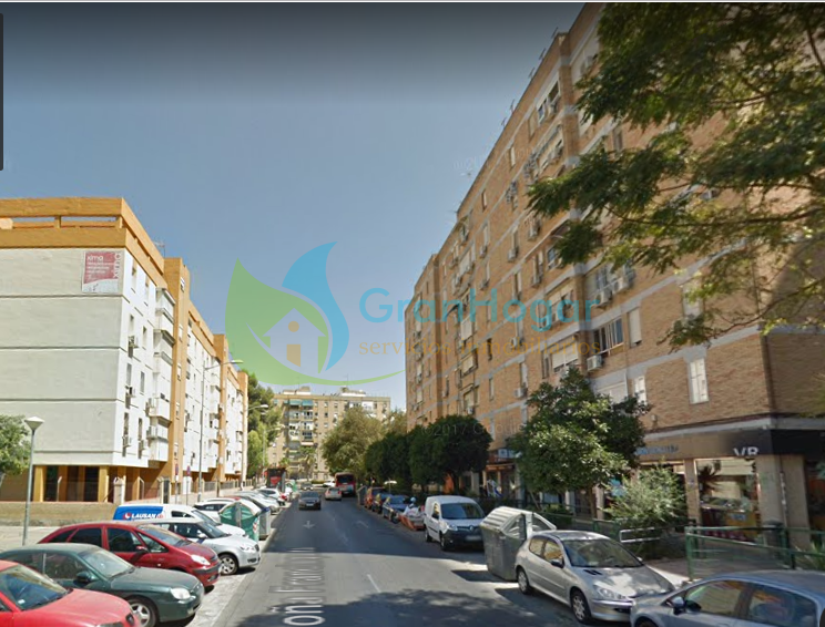 For sale of commercial in Sevilla