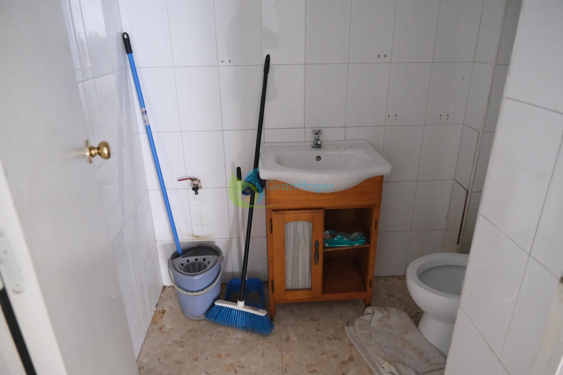 For sale of commercial in Sevilla