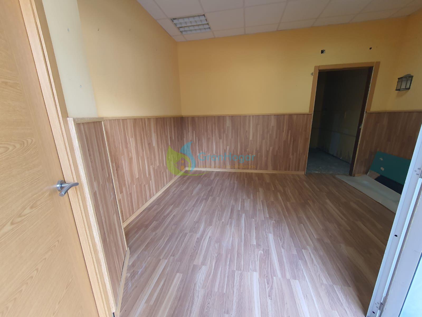 For rent of commercial in Sevilla
