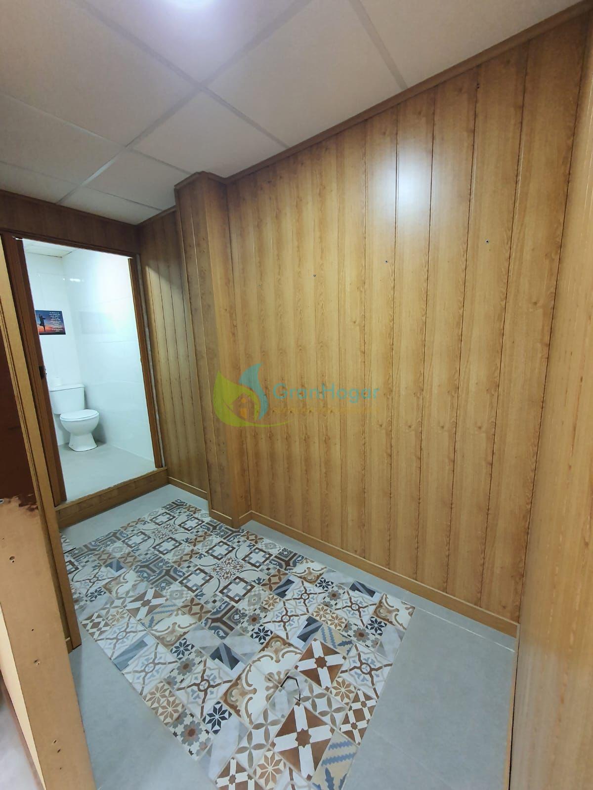 For rent of commercial in Sevilla