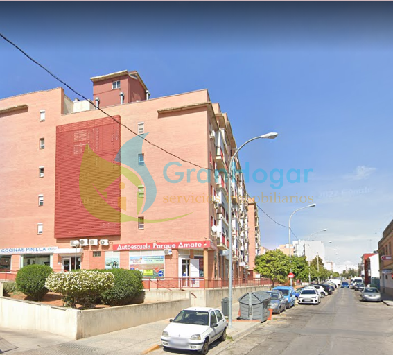 For sale of commercial in Sevilla