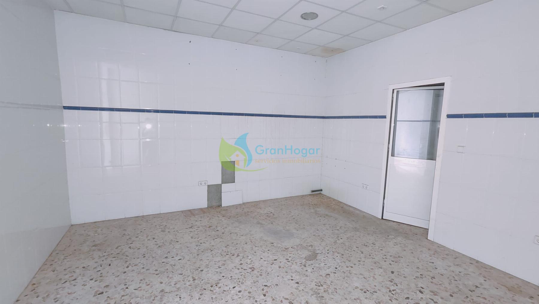 For sale of commercial in Sevilla