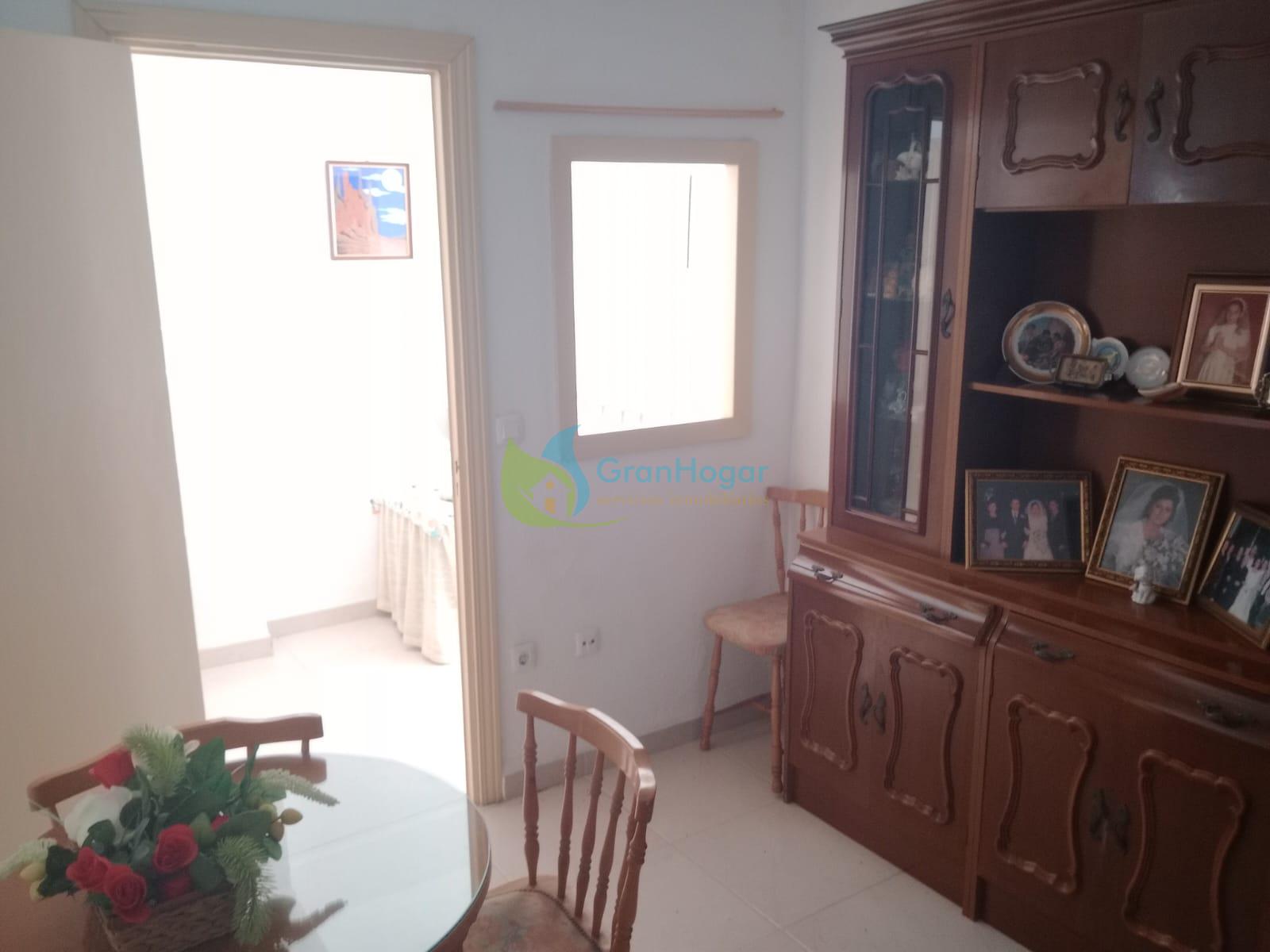 For sale of house in Sevilla