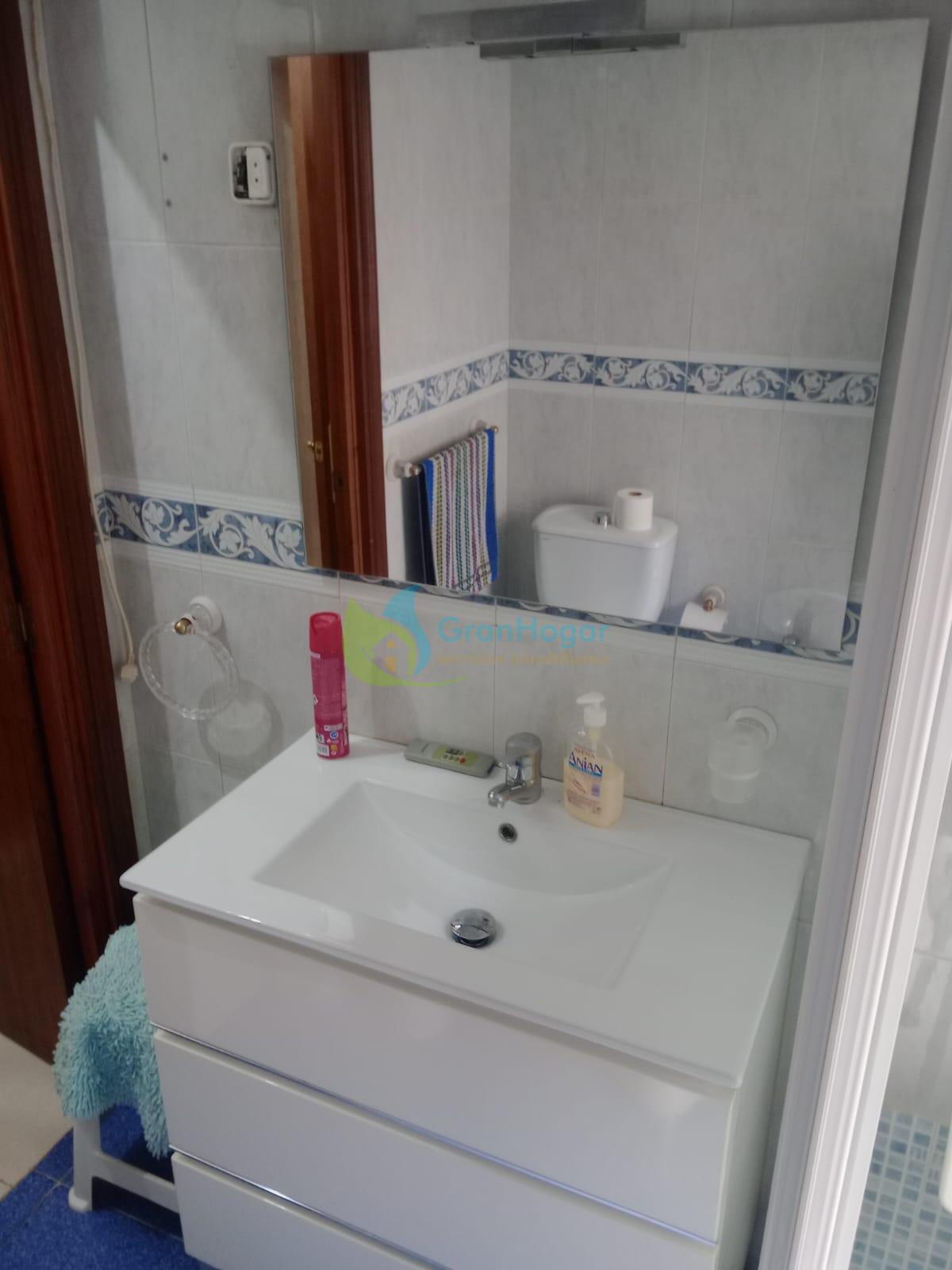 For sale of house in Sevilla