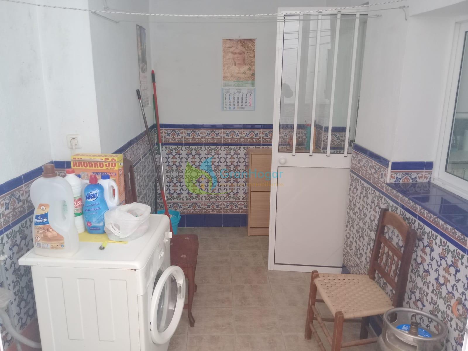 For sale of house in Sevilla