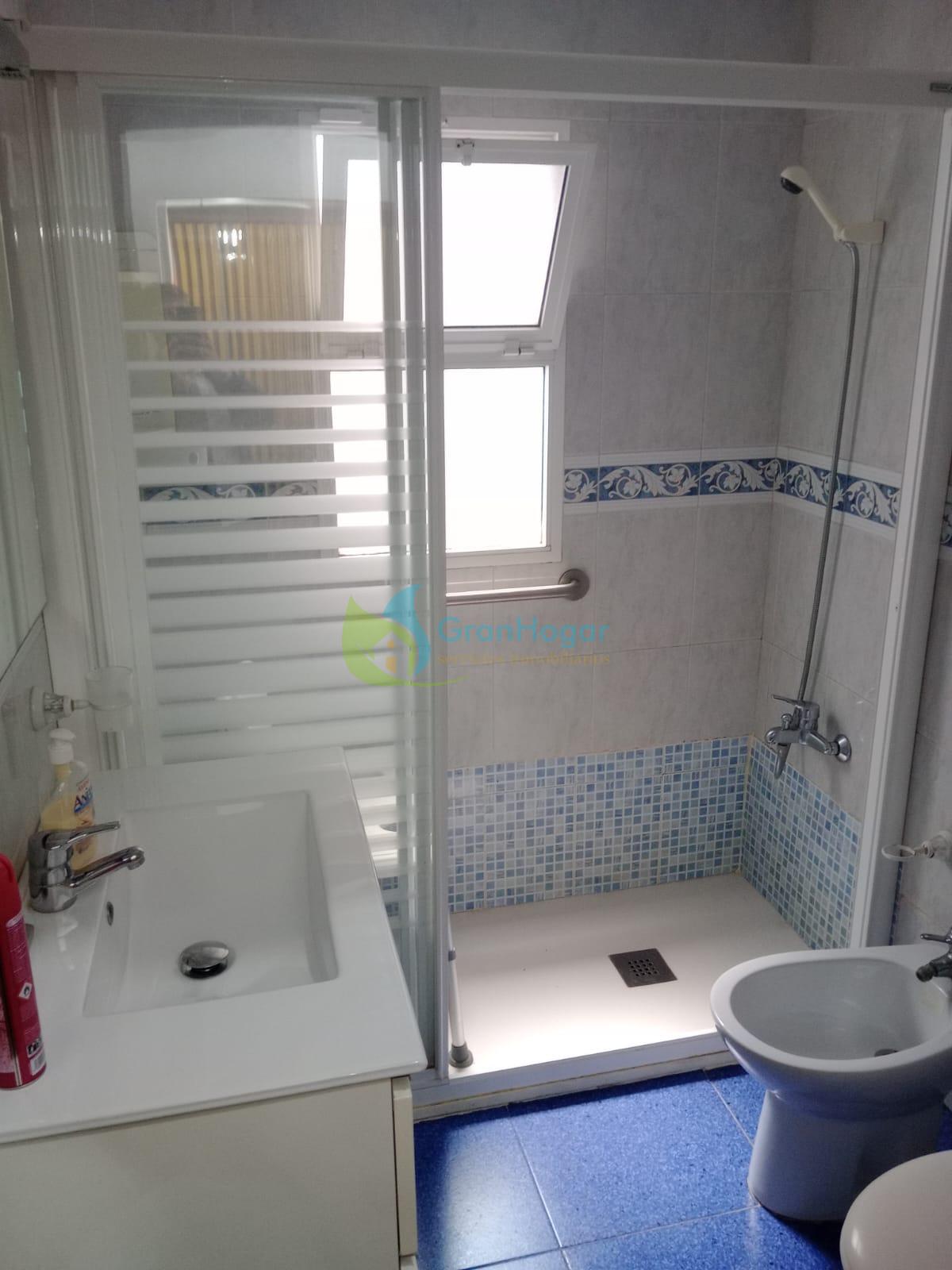 For sale of house in Sevilla