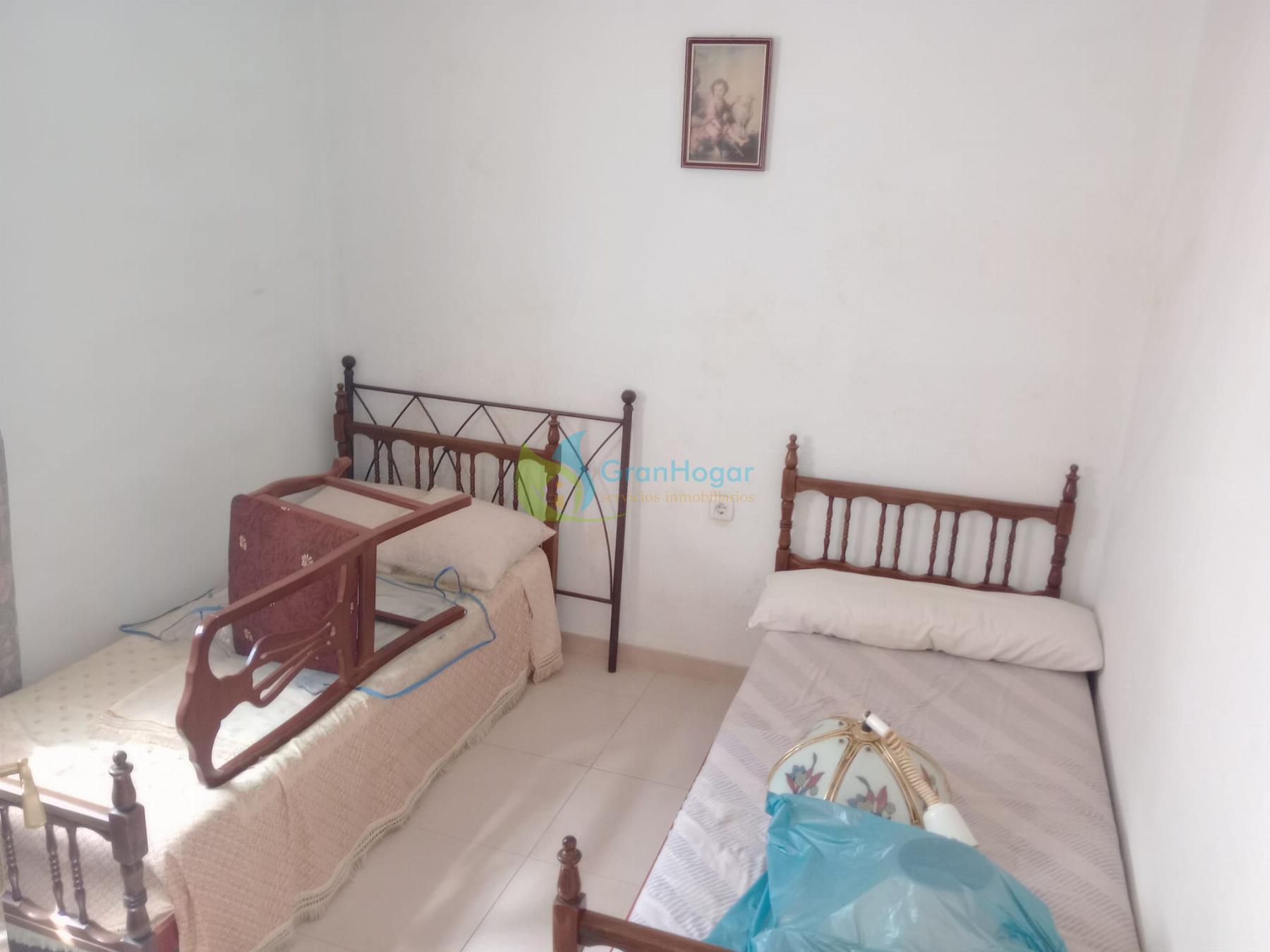 For sale of house in Sevilla