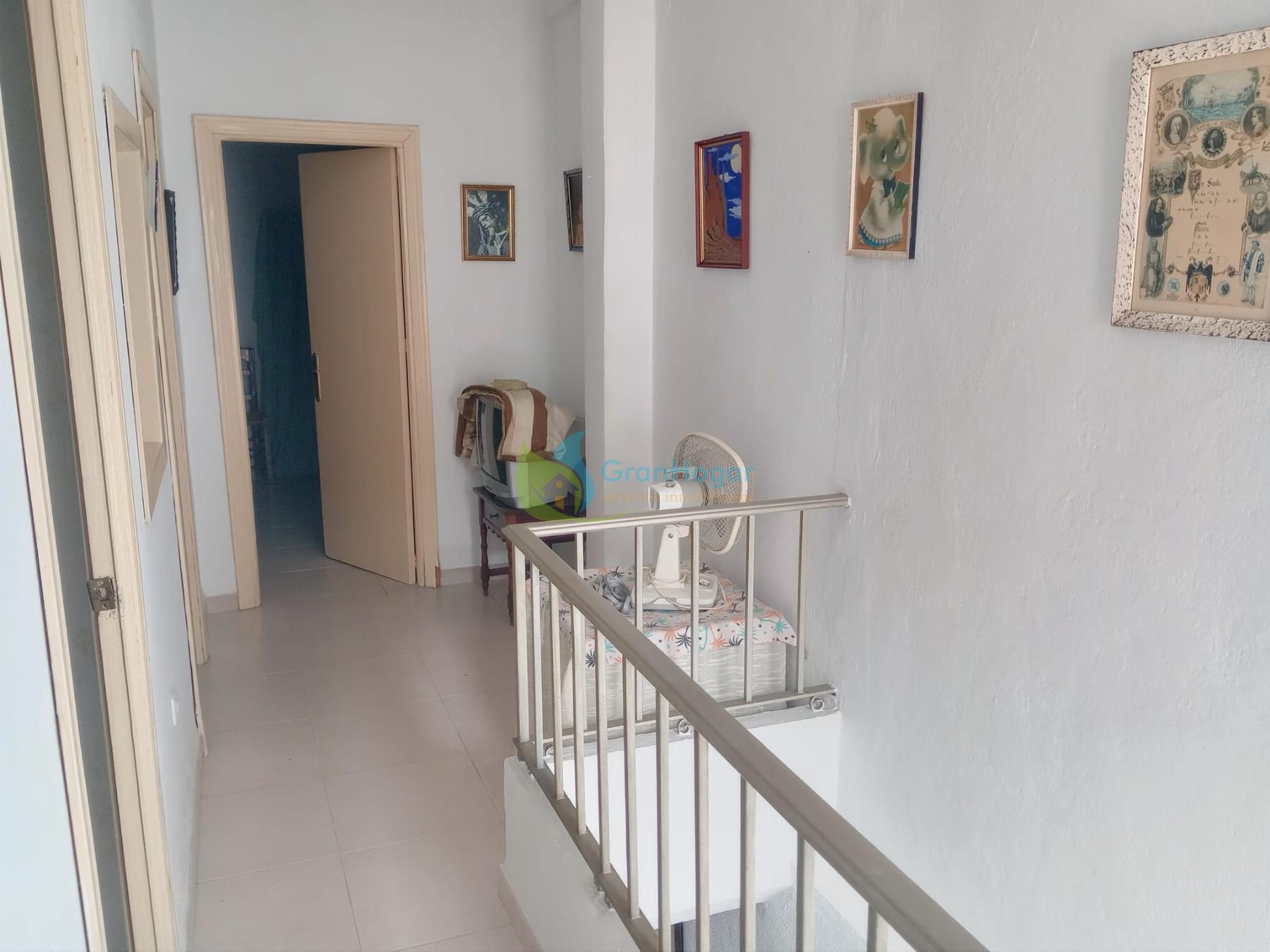 For sale of house in Sevilla