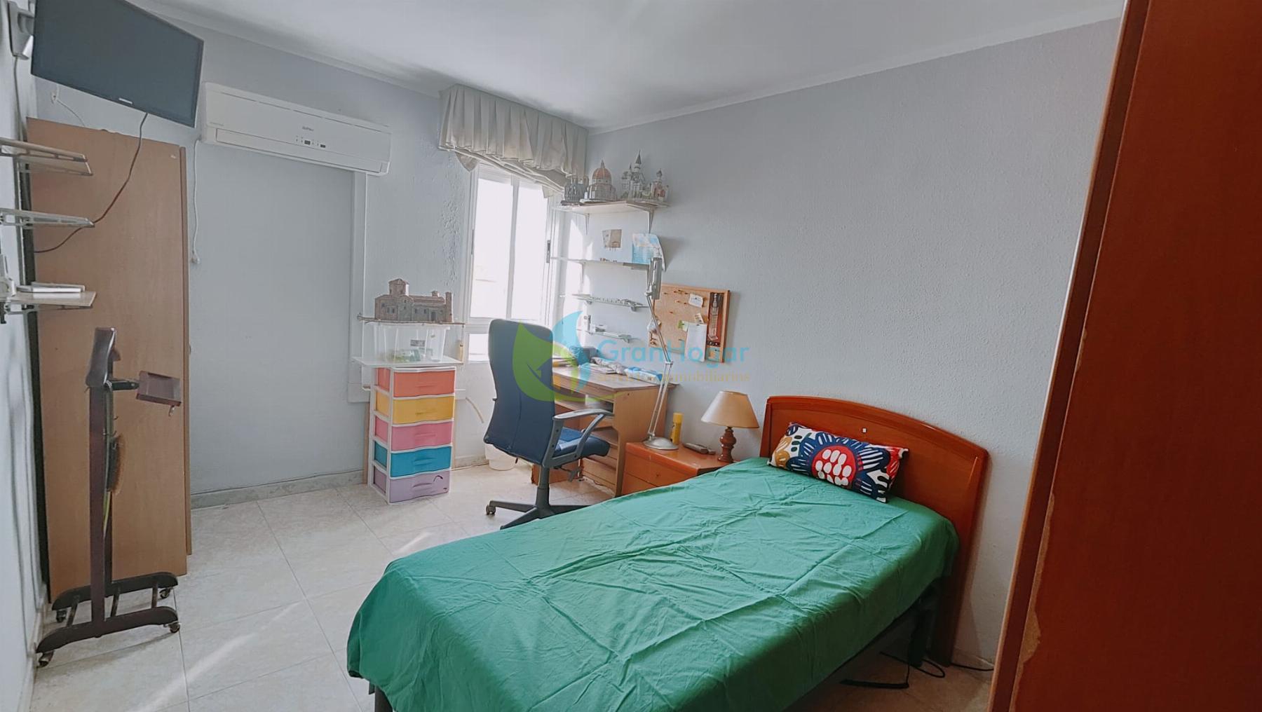 For sale of flat in Sevilla