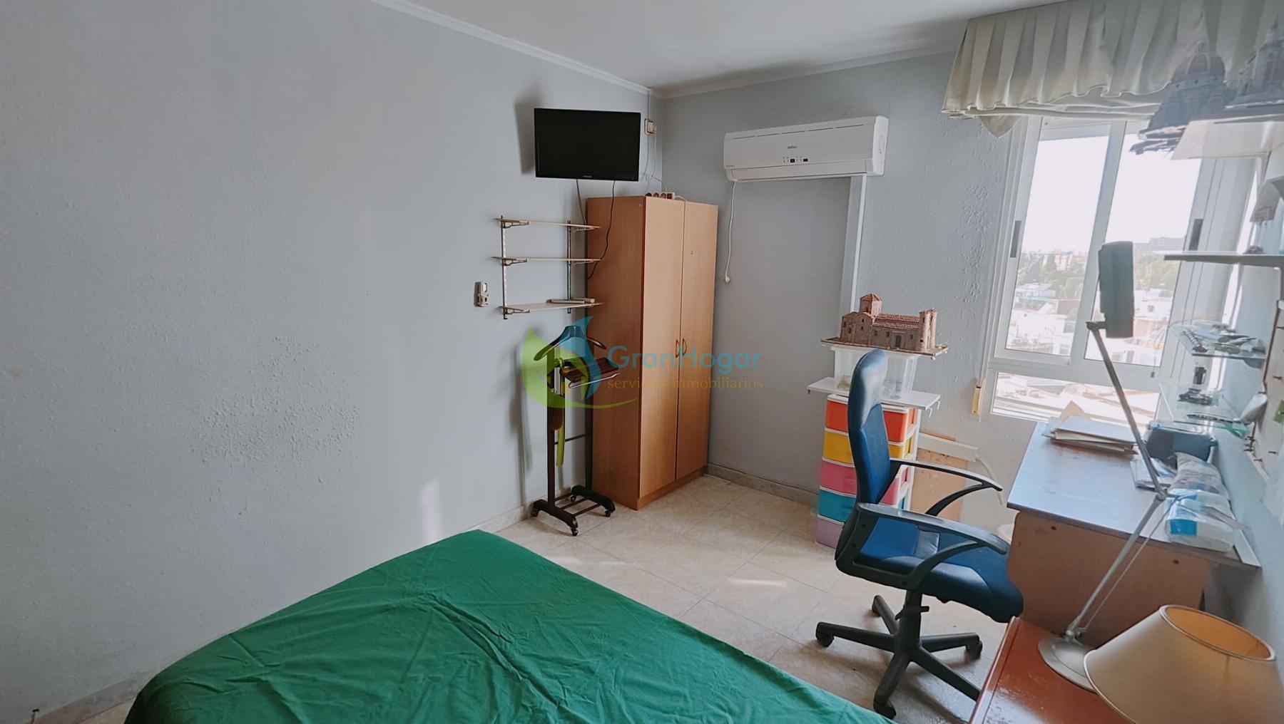 For sale of flat in Sevilla