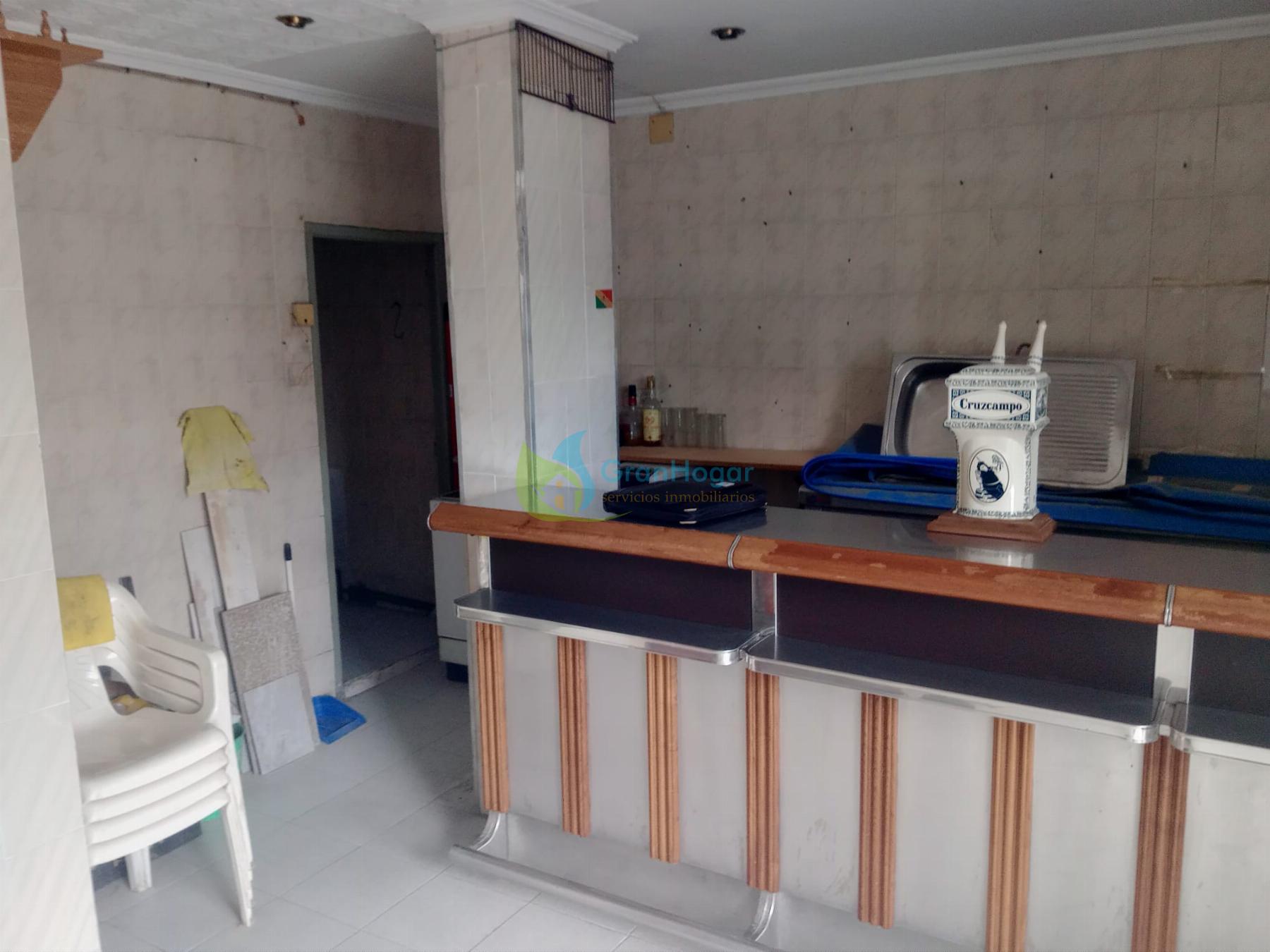 For sale of commercial in Sevilla