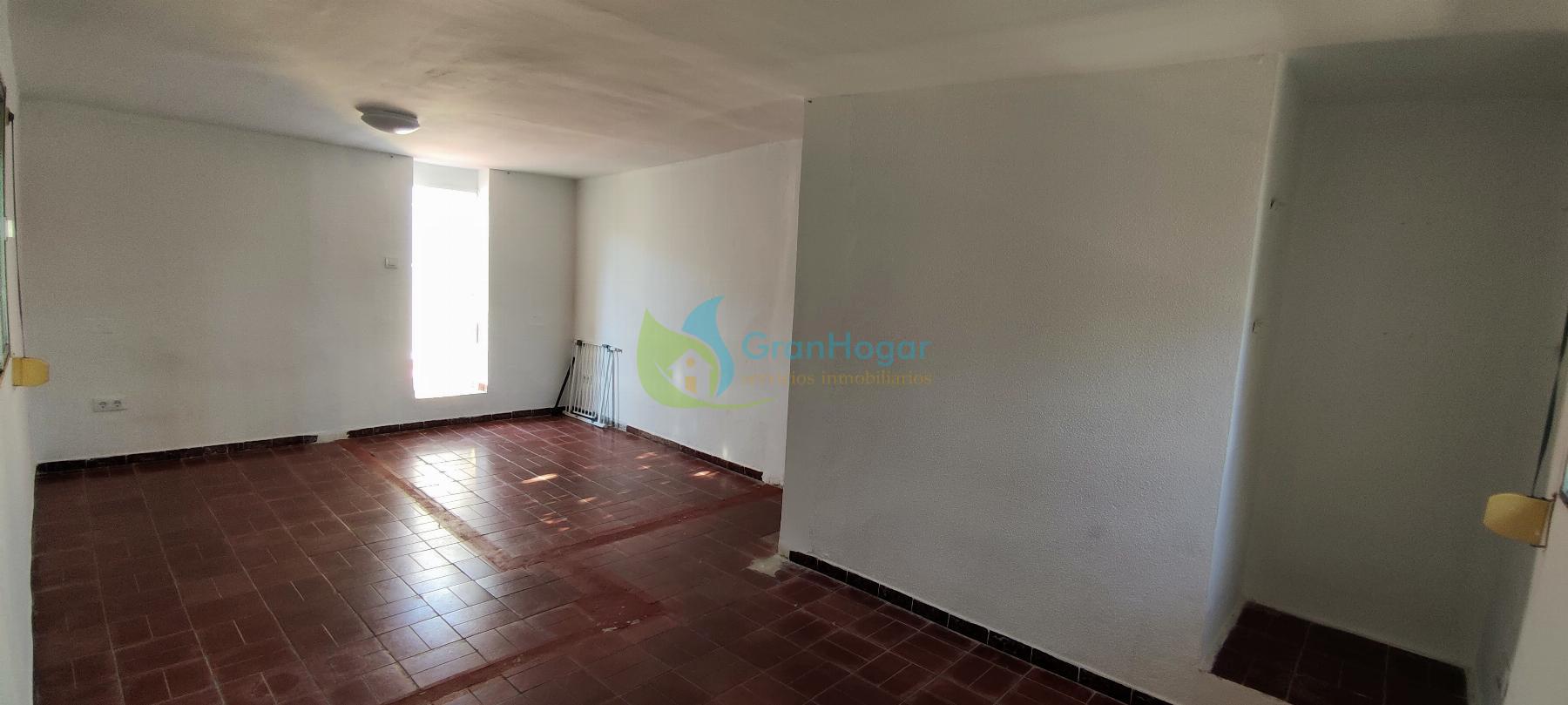 For sale of house in Sevilla