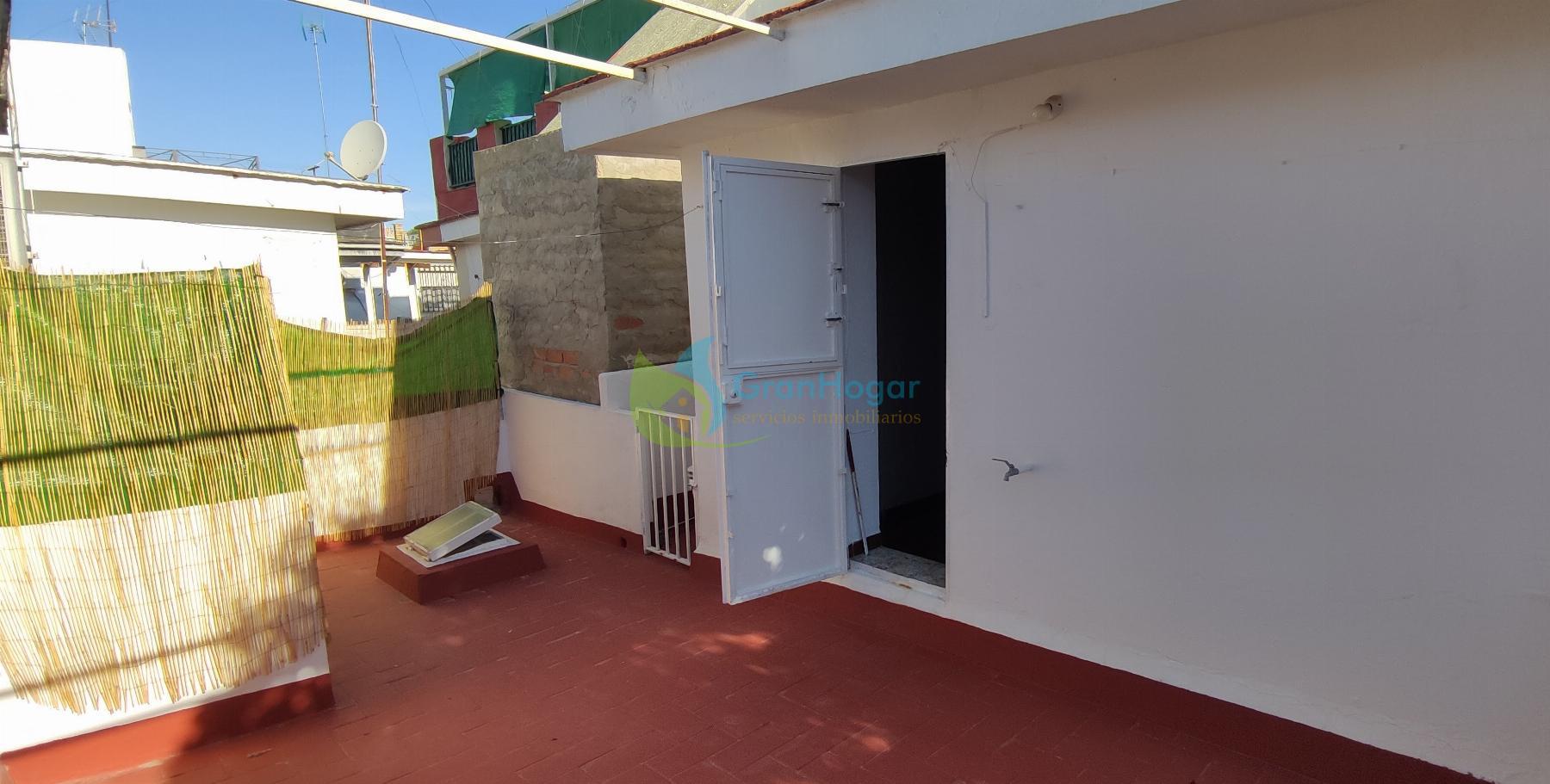 For sale of house in Sevilla