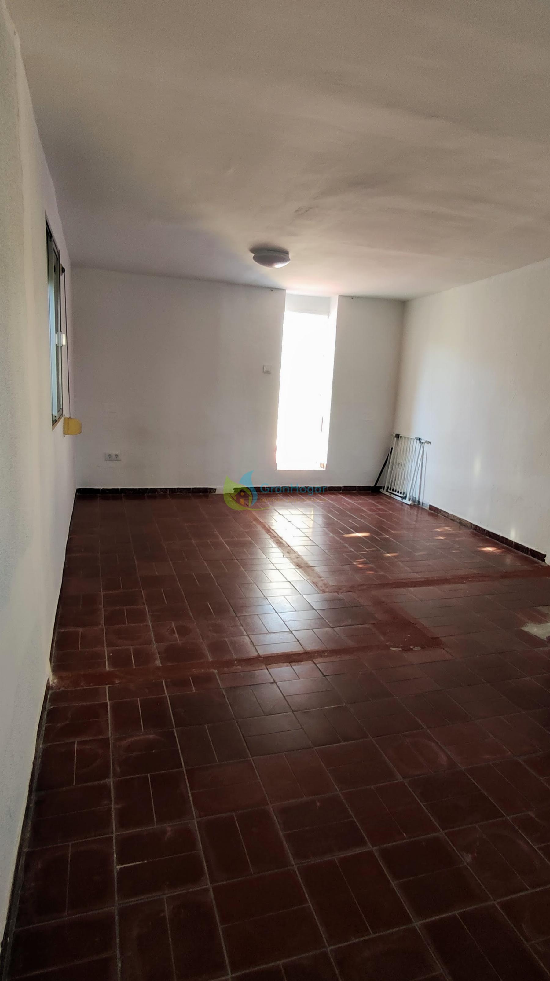 For sale of house in Sevilla