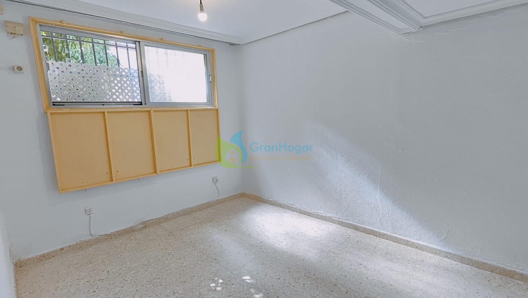 For sale of house in Sevilla