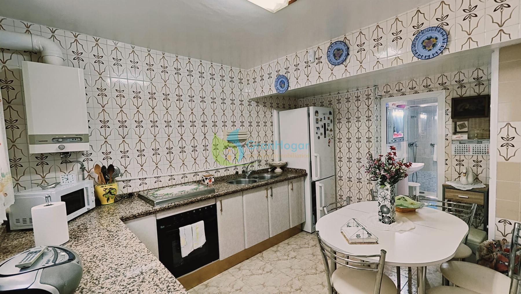 For sale of house in Sevilla