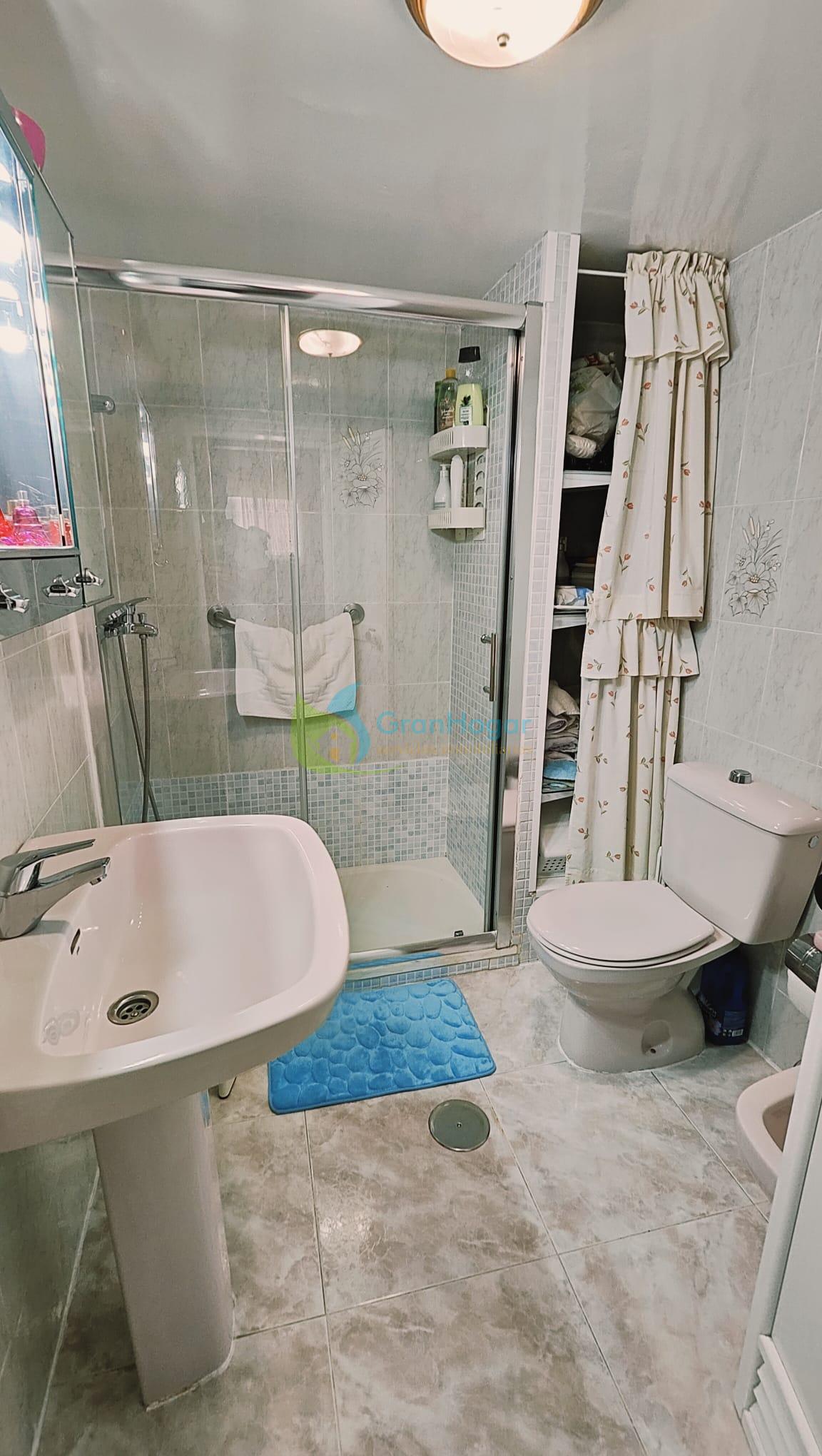 For sale of house in Sevilla
