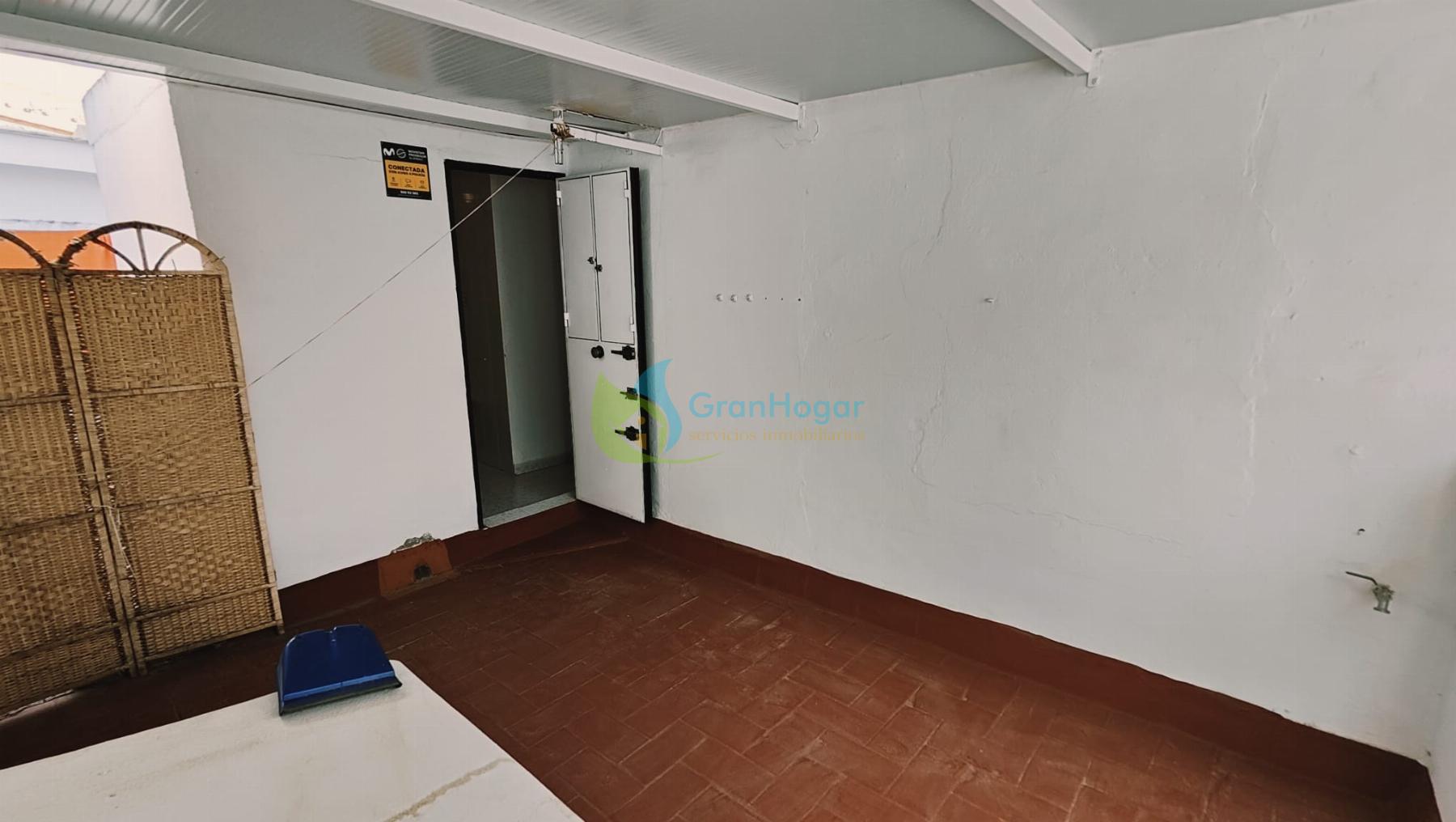 For sale of house in Sevilla