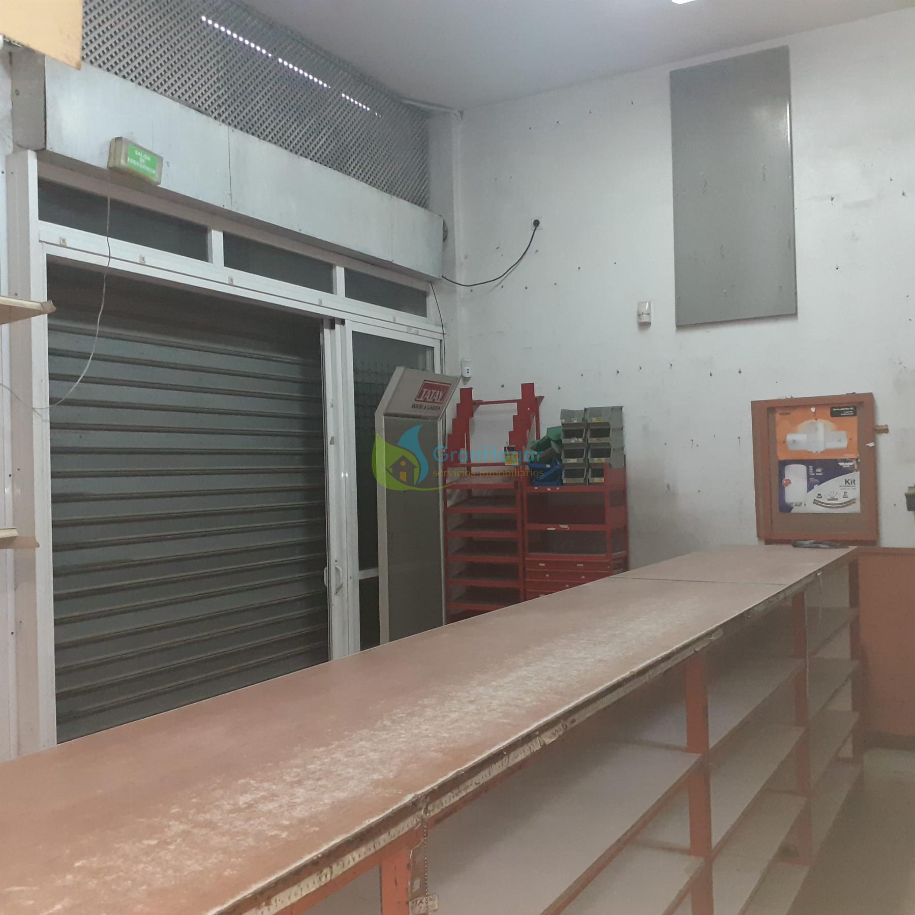 For sale of commercial in Sevilla