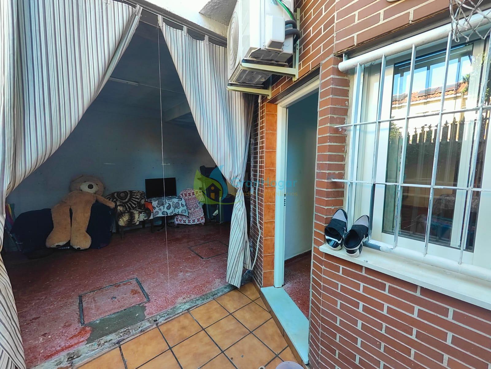 For sale of house in Sevilla