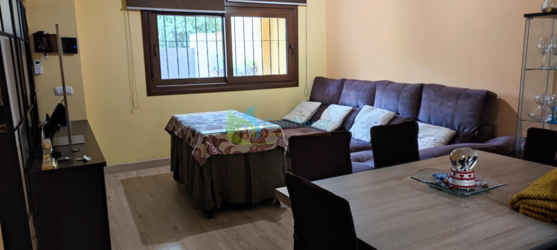 For sale of house in Sevilla