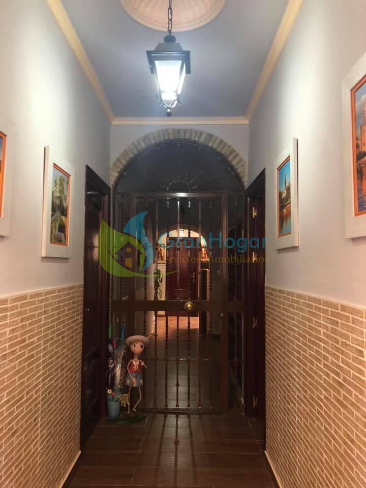 For sale of house in Sevilla