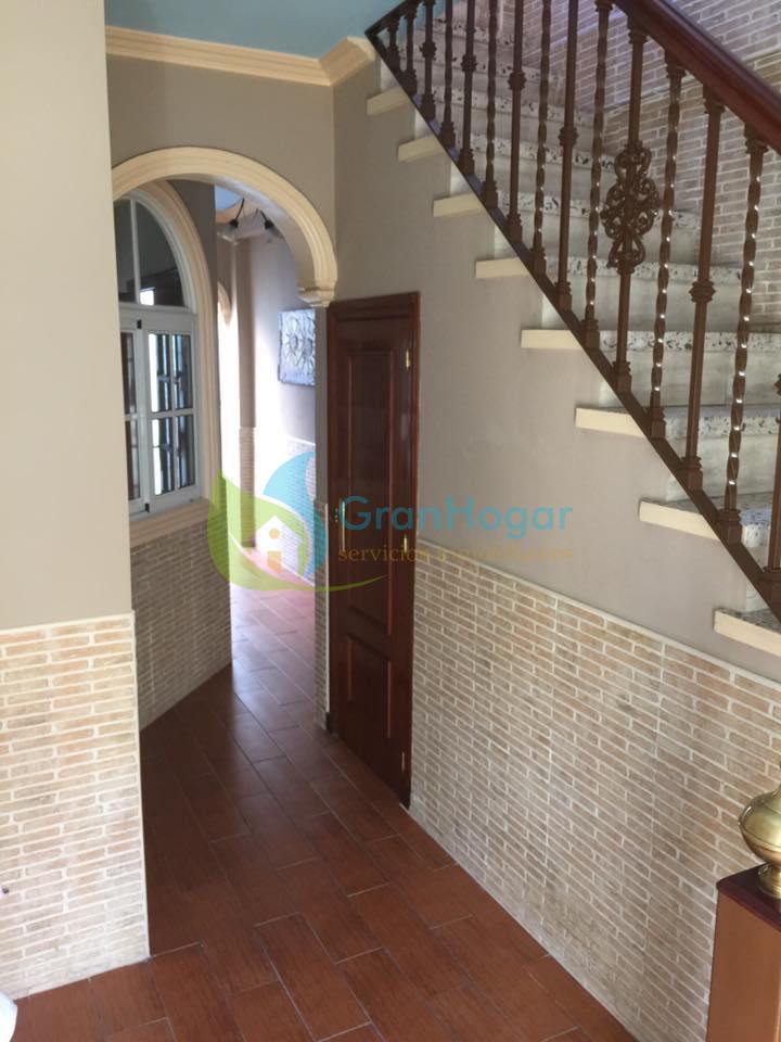 For sale of house in Sevilla