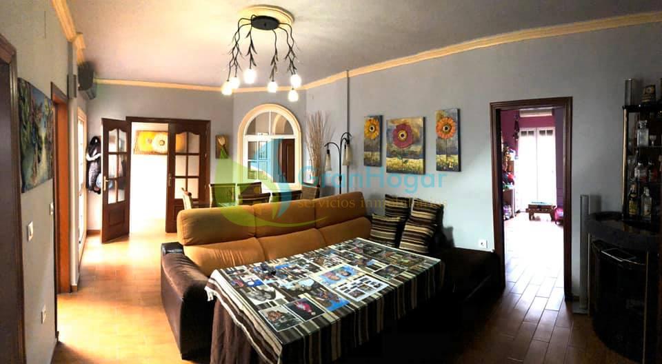 For sale of house in Sevilla