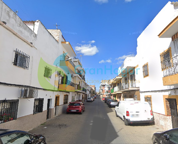 For sale of house in Sevilla