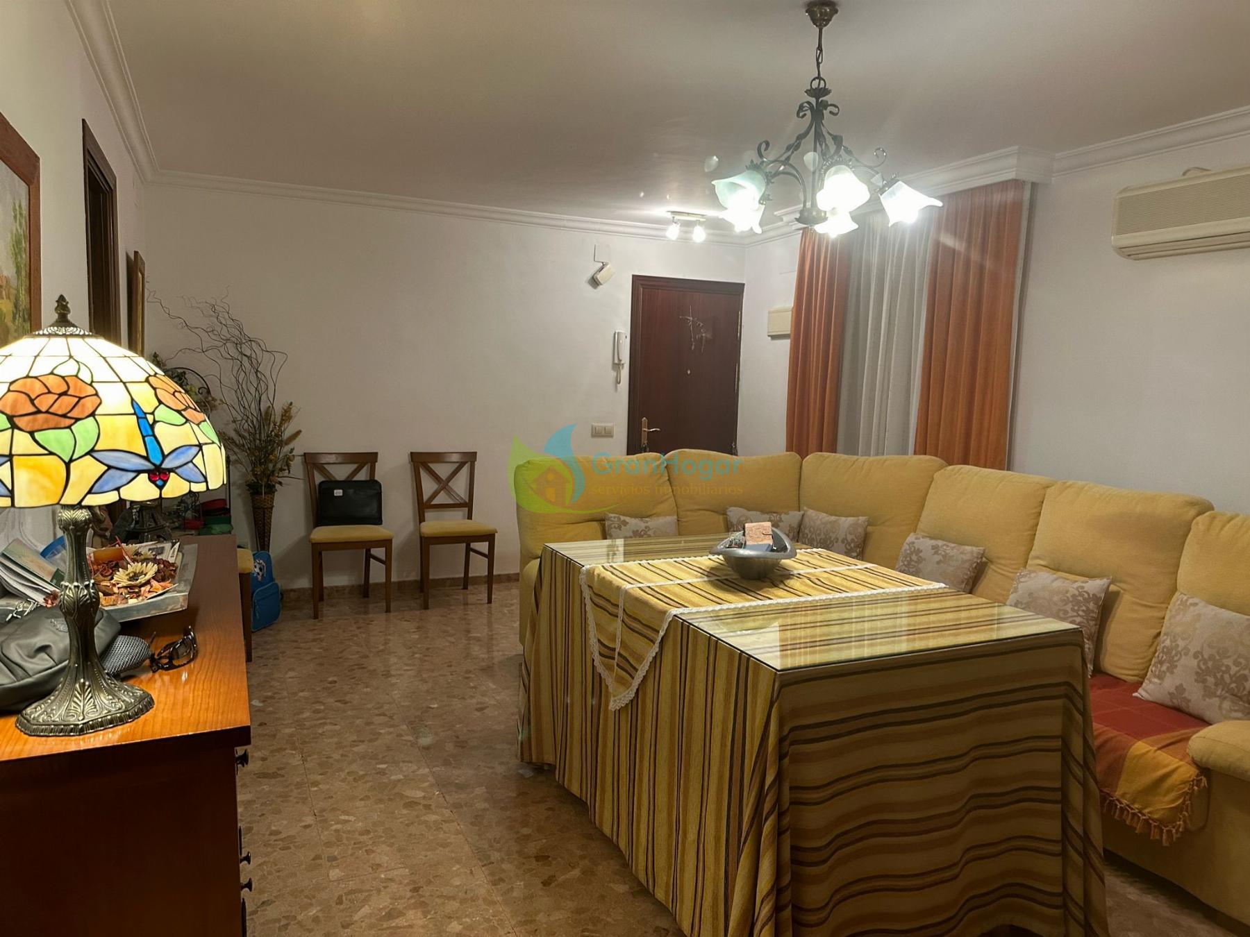 For sale of flat in Sevilla