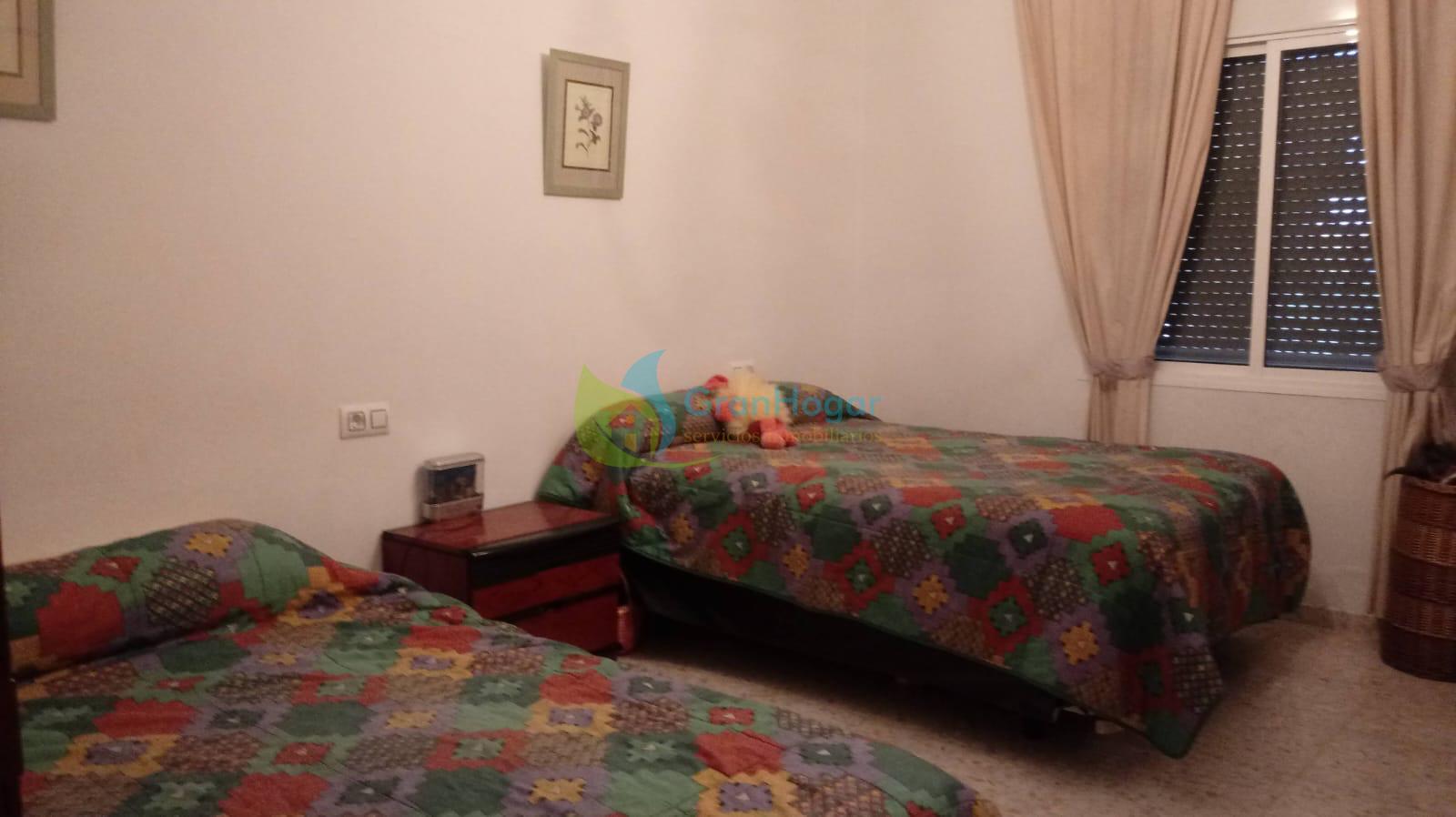 For sale of chalet in Sevilla