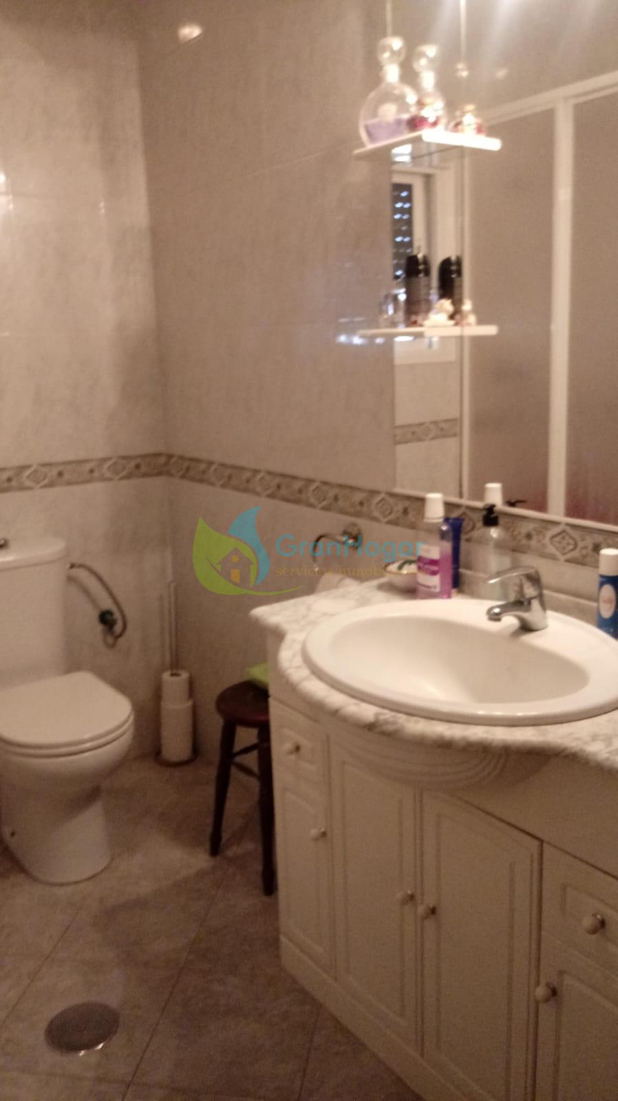 For sale of chalet in Sevilla