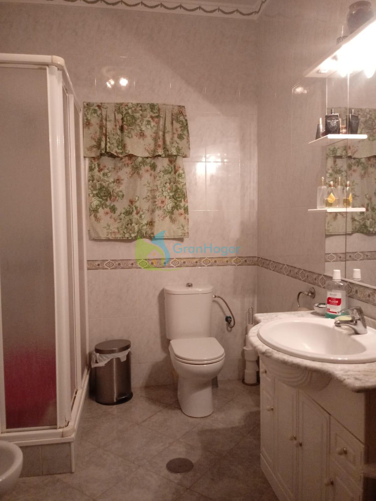 For sale of chalet in Sevilla