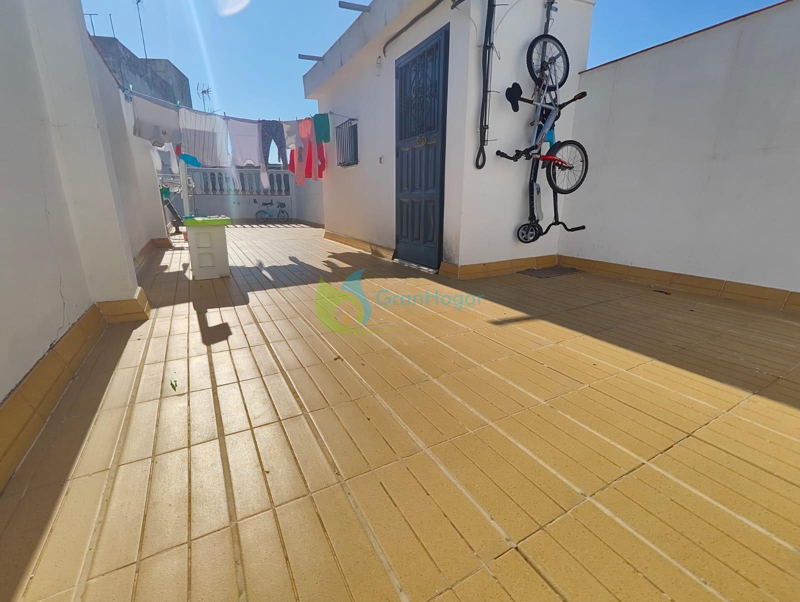 For sale of house in Sevilla