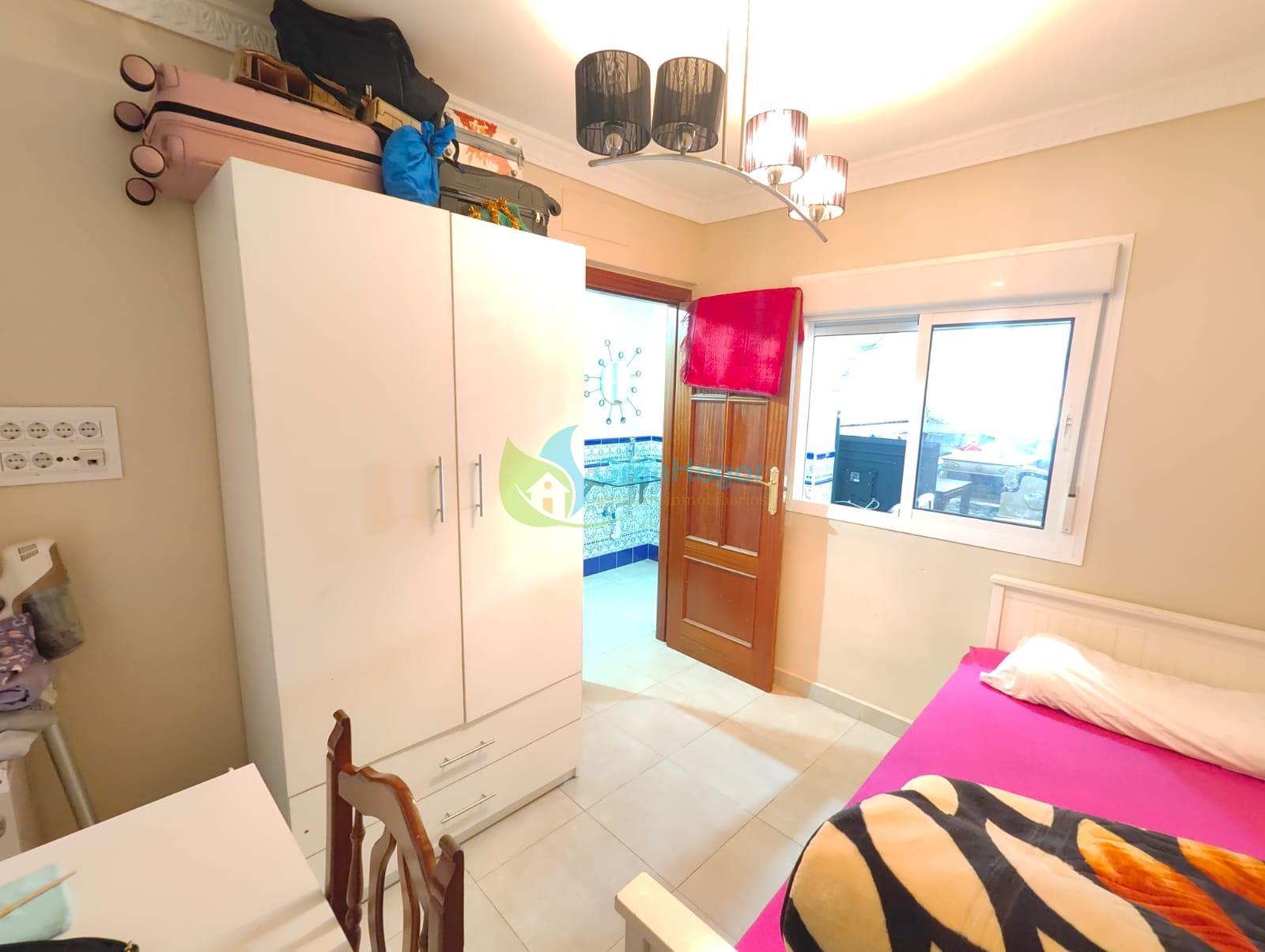 For sale of house in Sevilla