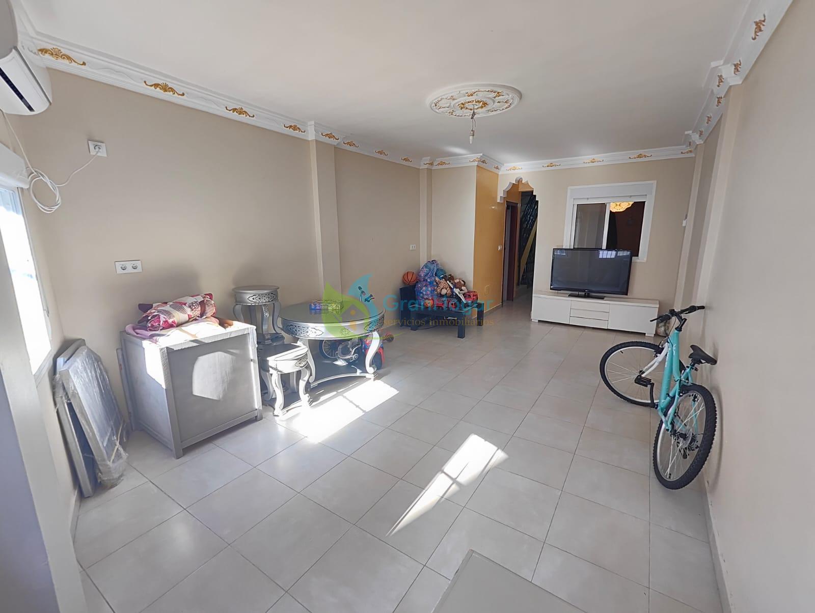 For sale of house in Sevilla