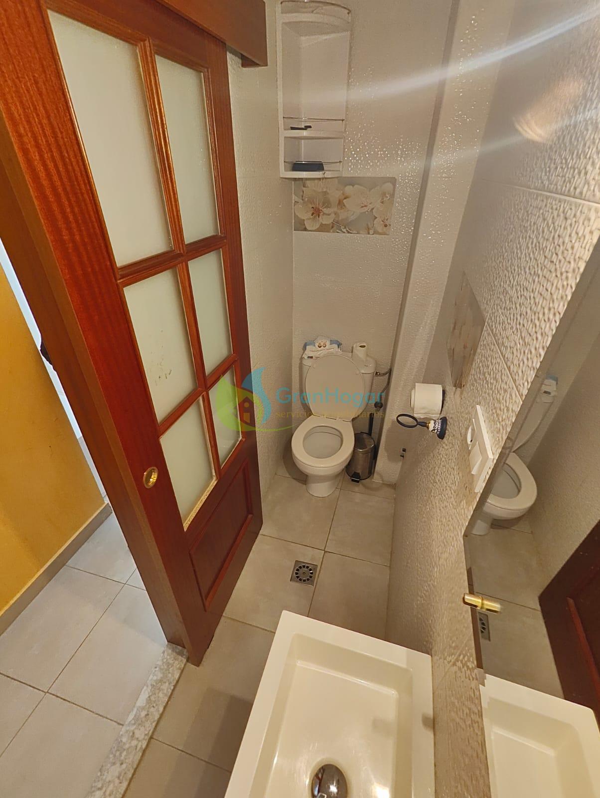 For sale of house in Sevilla