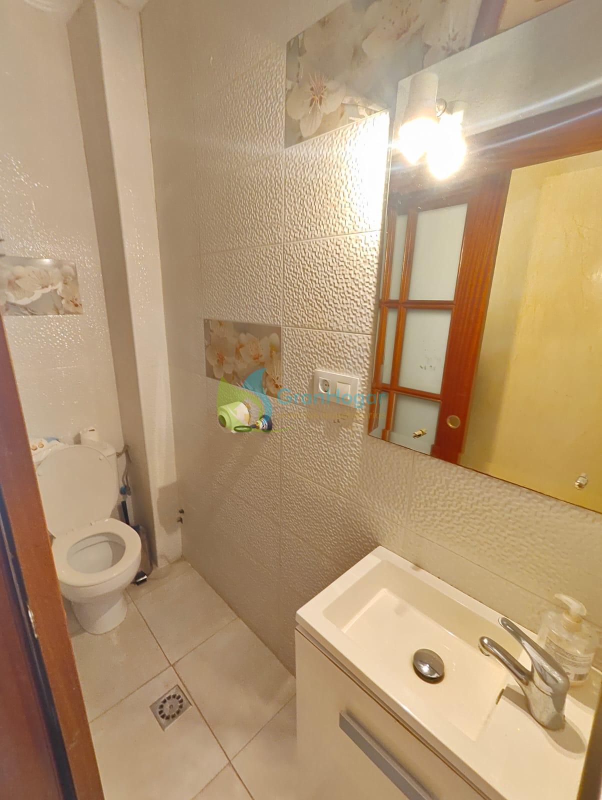 For sale of house in Sevilla