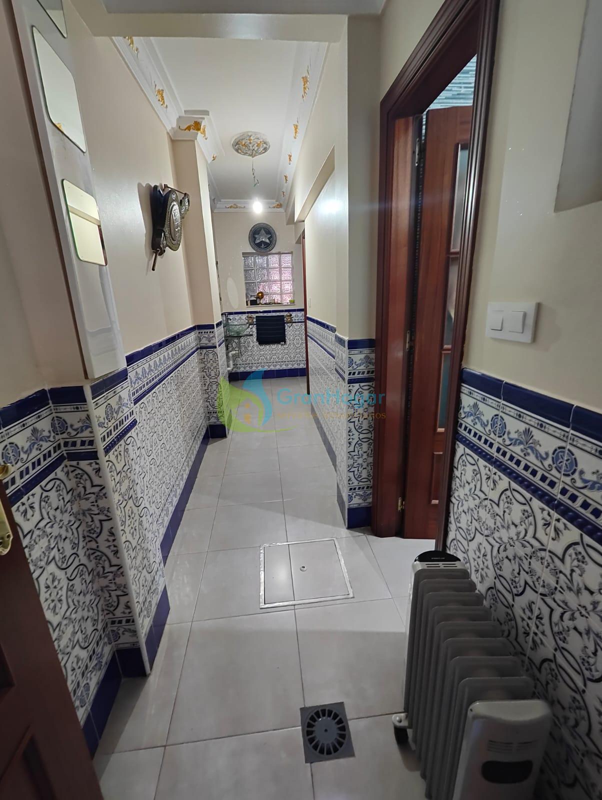 For sale of house in Sevilla