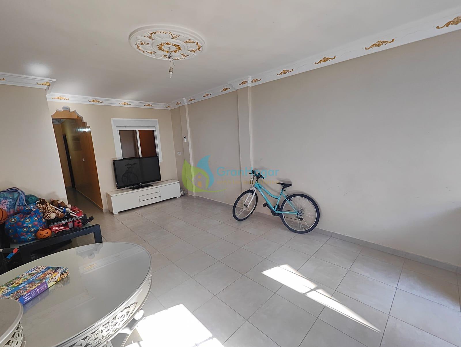 For sale of house in Sevilla
