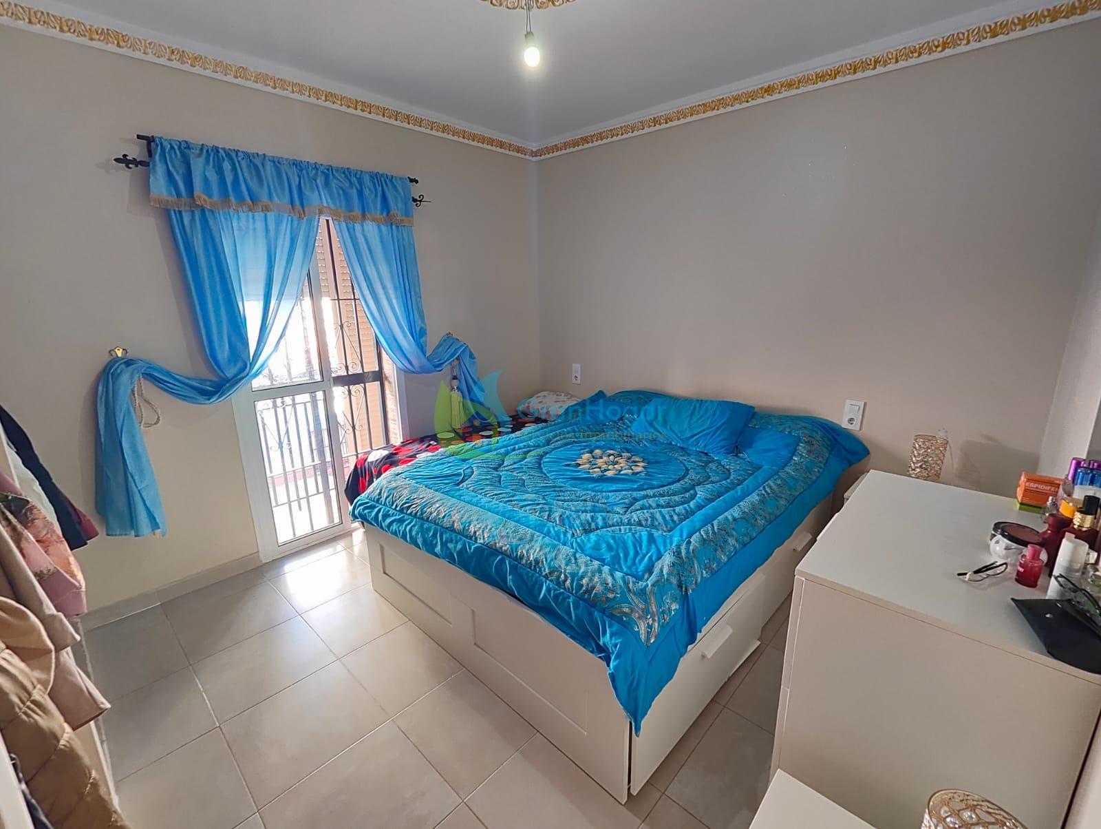 For sale of house in Sevilla
