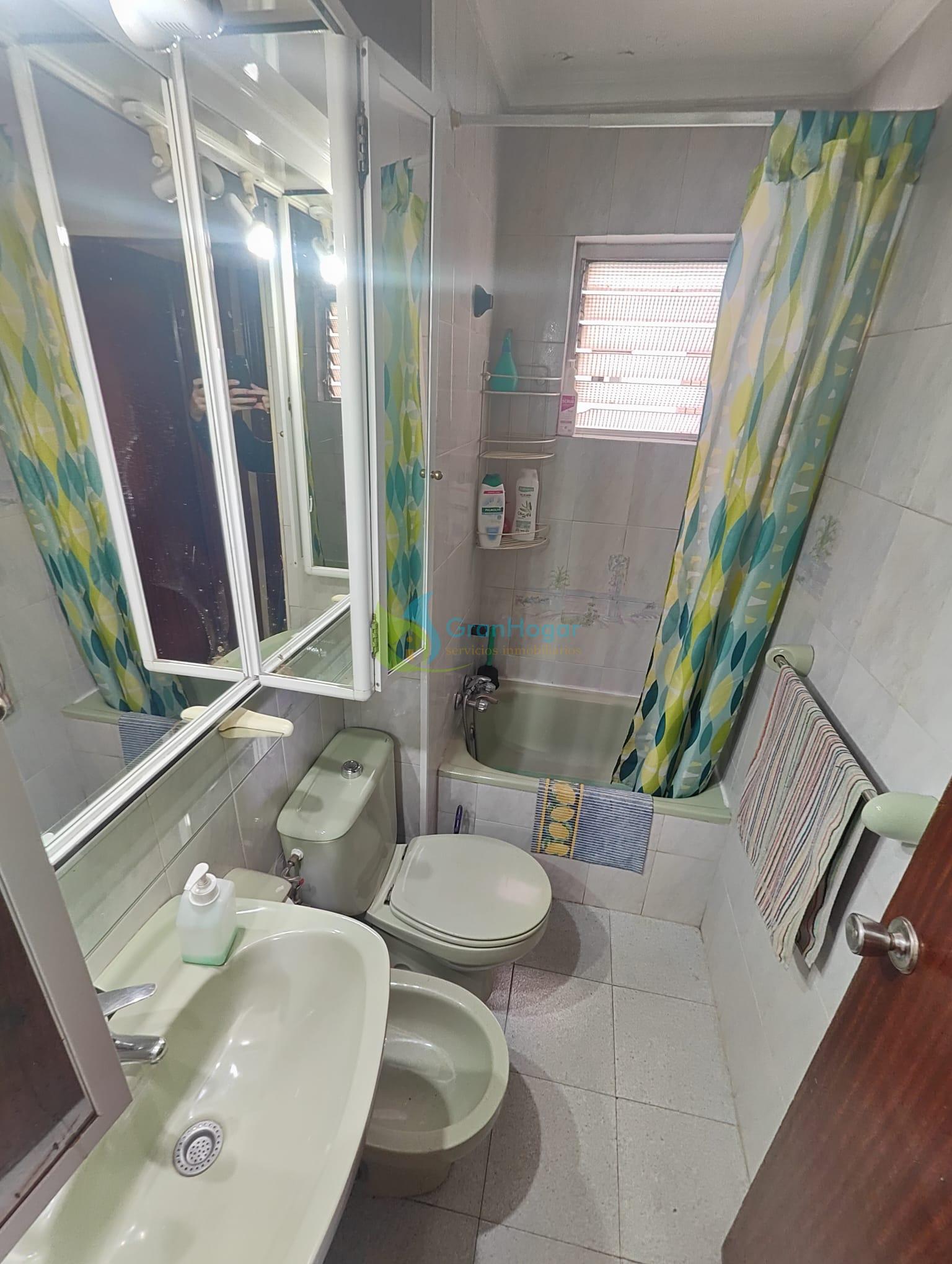 For sale of flat in Sevilla