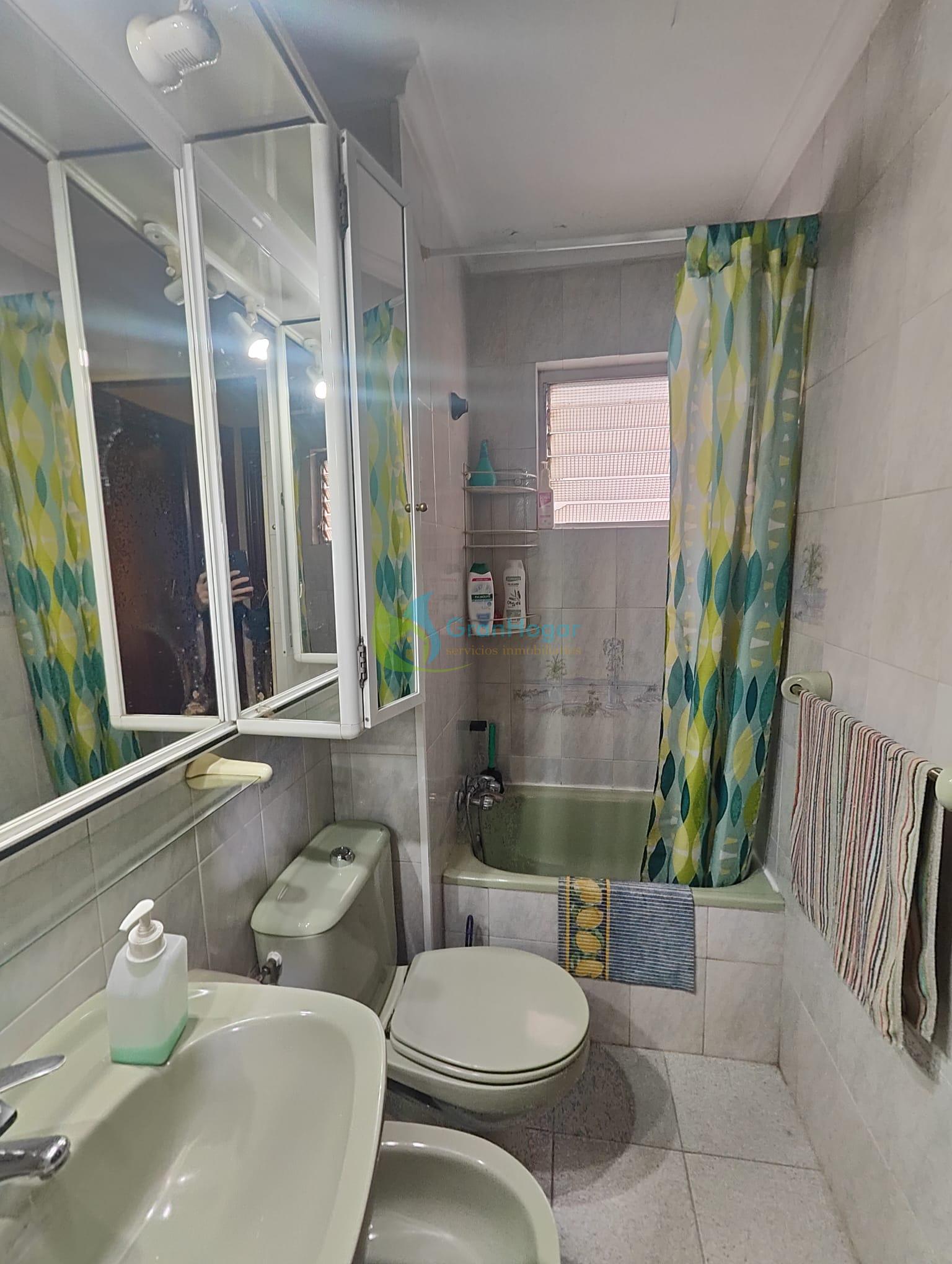 For sale of flat in Sevilla