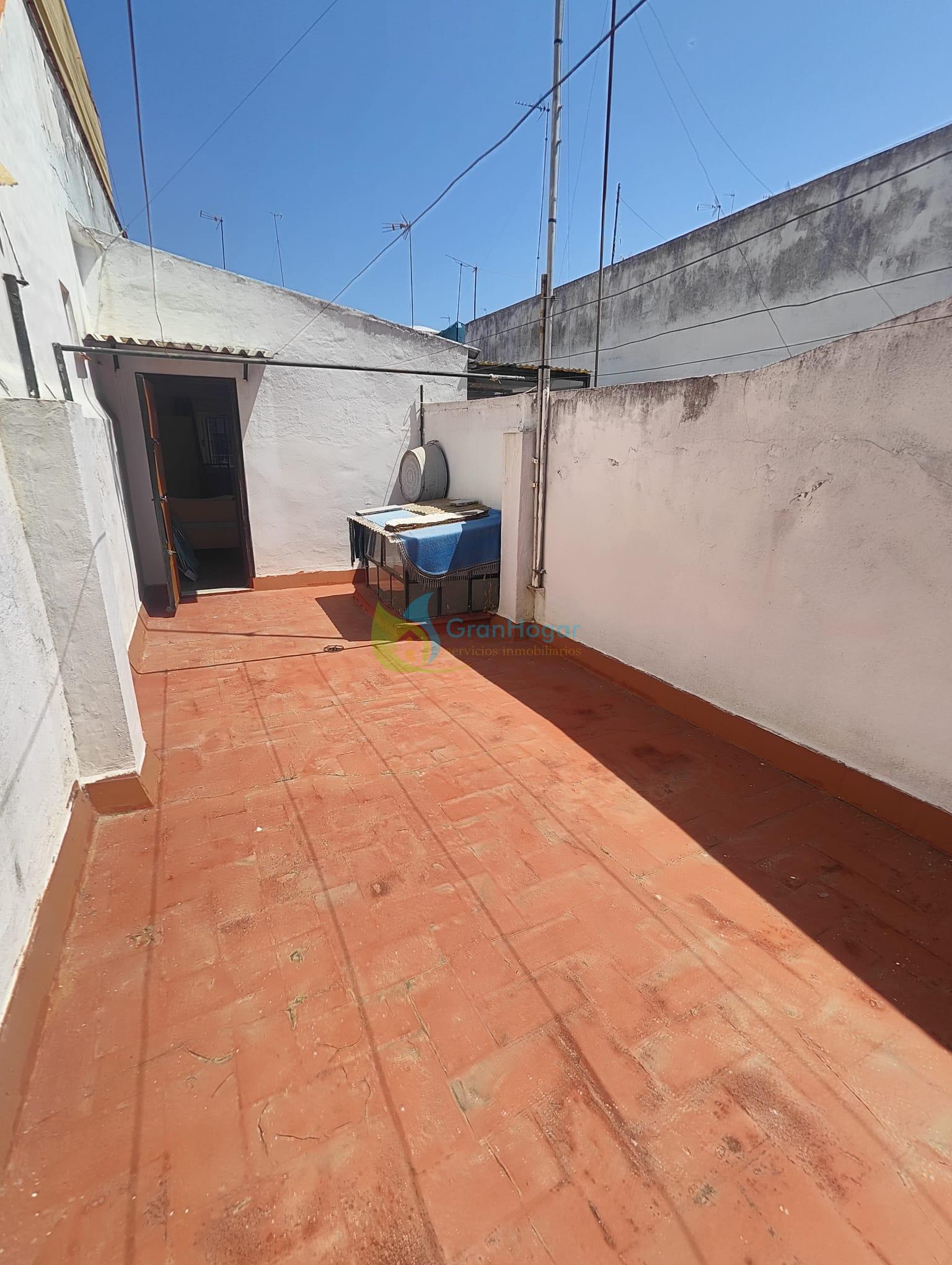 For sale of house in Sevilla
