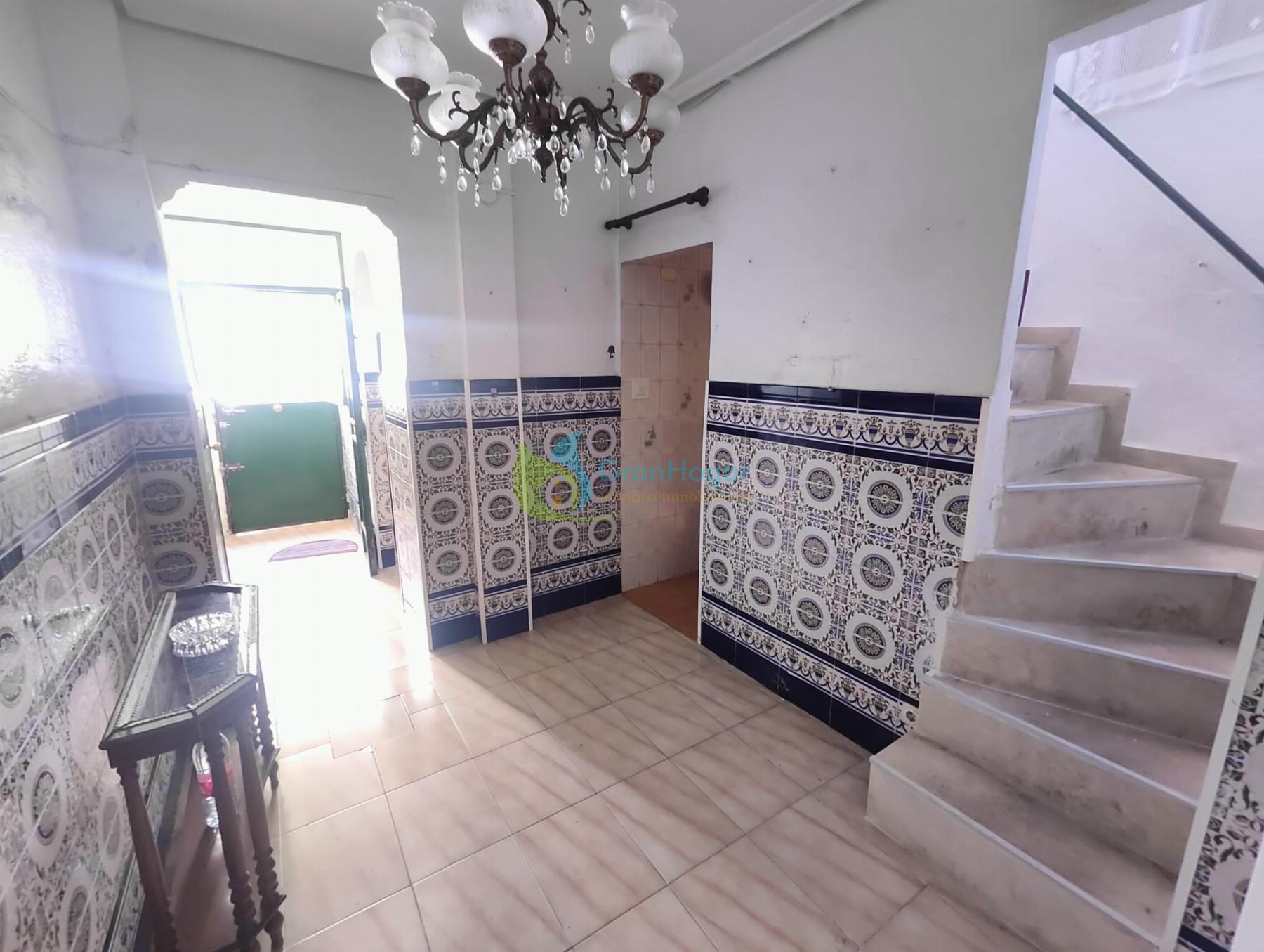 For sale of house in Sevilla