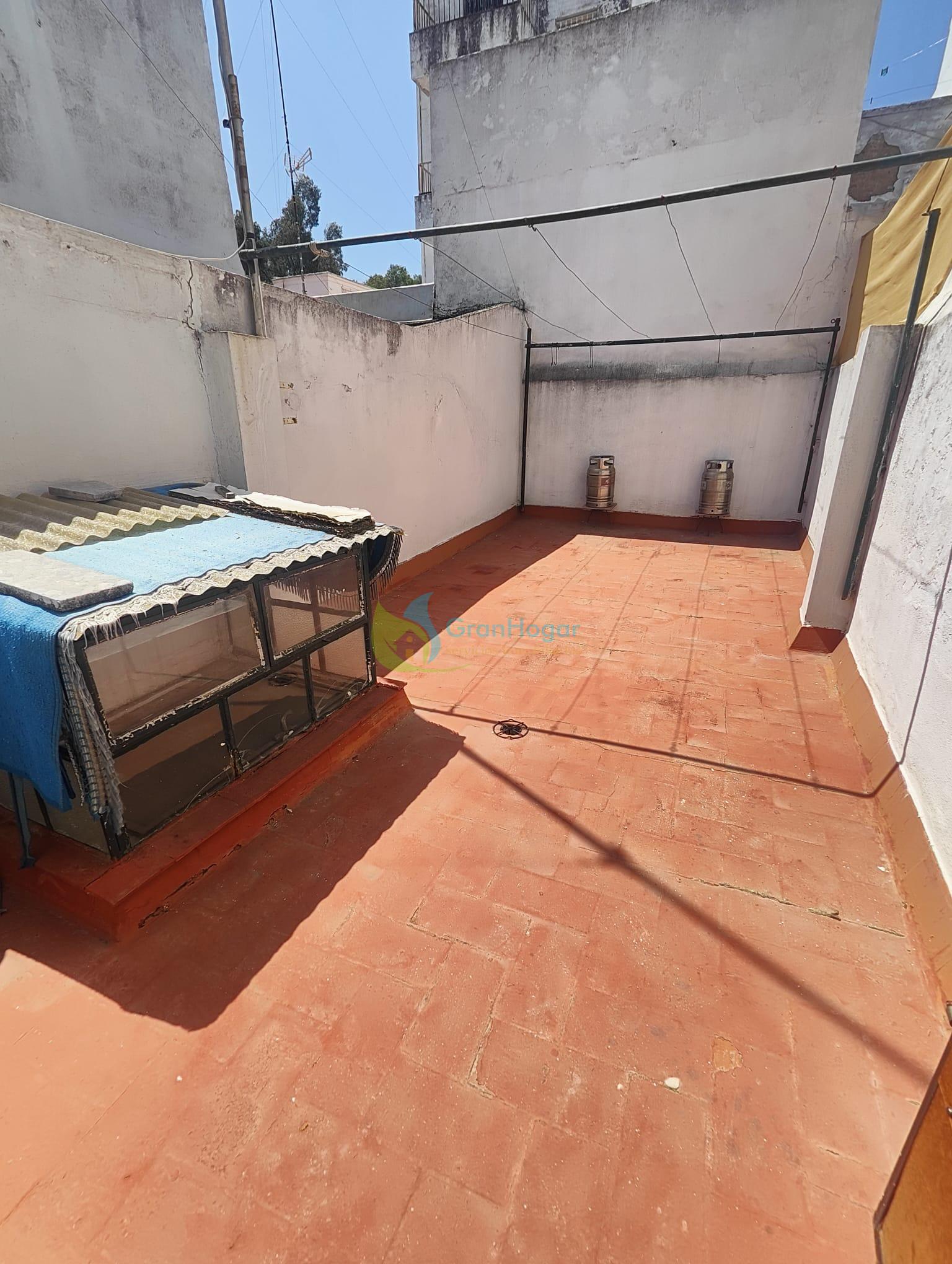 For sale of house in Sevilla